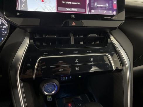 Used 2022 Toyota Venza Limited image 69