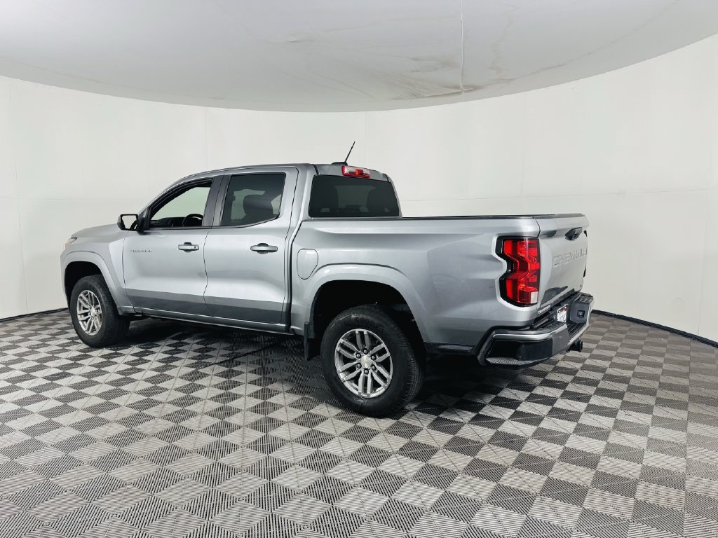 Used 2024 Chevrolet Colorado LT RWD image 22