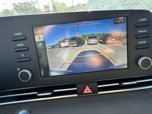 New 2025 Hyundai Elantra Sport image 28