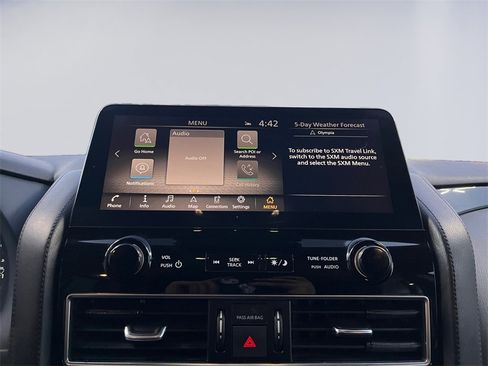 Used 2022 Nissan Armada SV image 11