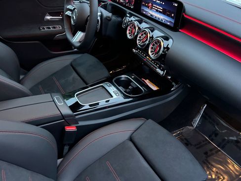New 2026 Mercedes-Benz CLA 250 4MATIC image 27