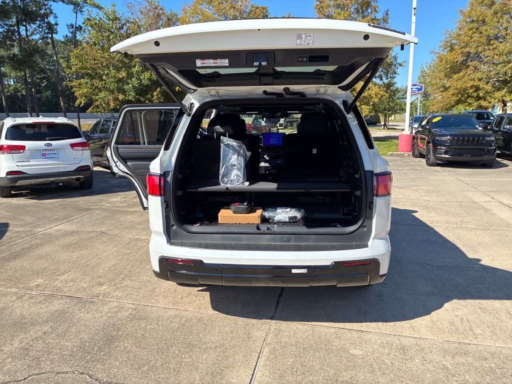 New 2026 Toyota Sequoia Platinum AWD/4WD image 33