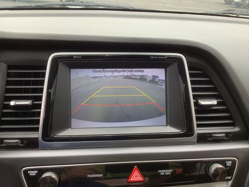 Used 2019 Hyundai Sonata Sport w/ Tech Package 03 FWD image 18