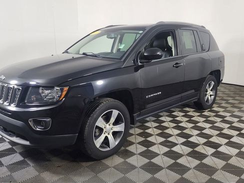 Used 2017 Jeep Compass High Altitude image 3