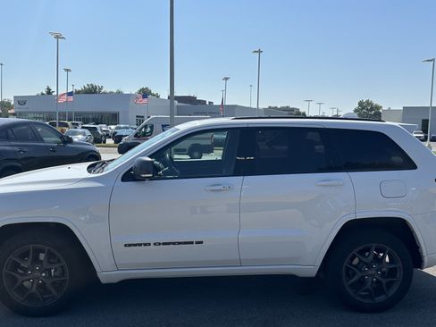 Used 2021 Jeep Grand Cherokee Limited w/ Quick Order Package 28K 80th AWD/4WD image 7