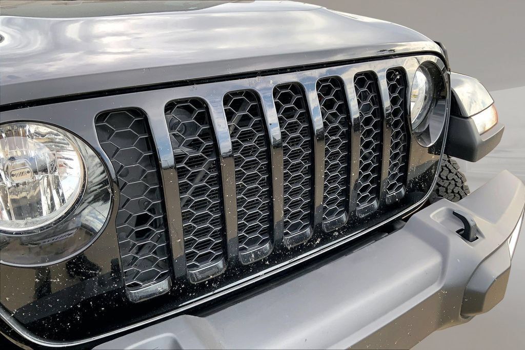 Used 2022 Jeep Gladiator Sport AWD/4WD image 27