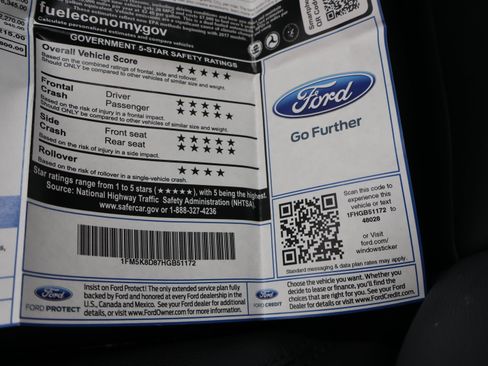 Used 2017 Ford Explorer XLT w/ Equipment Group 202A AWD/4WD image 63