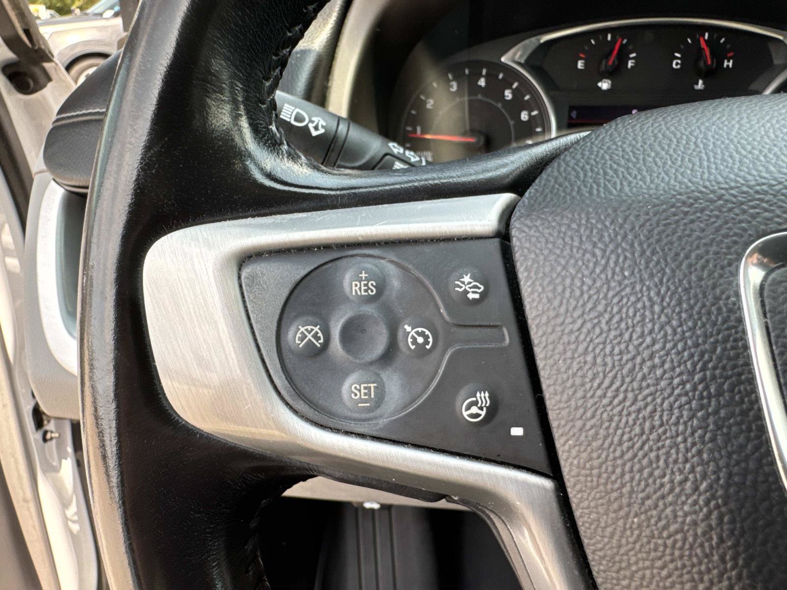Used 2022 GMC Terrain SLT AWD/4WD image 34