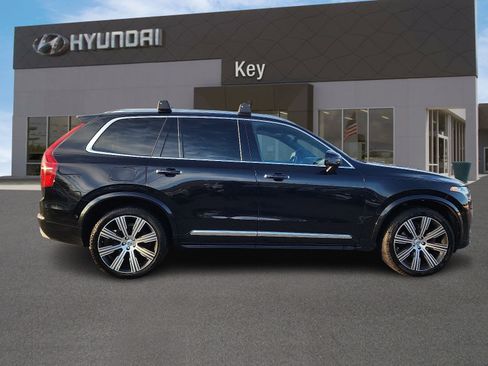 Used 2020 Volvo XC90 T6 Inscription w/ Protection Package image 3