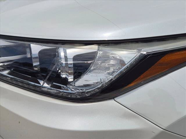 Used 2017 Toyota Highlander Limited Platinum AWD/4WD image 7