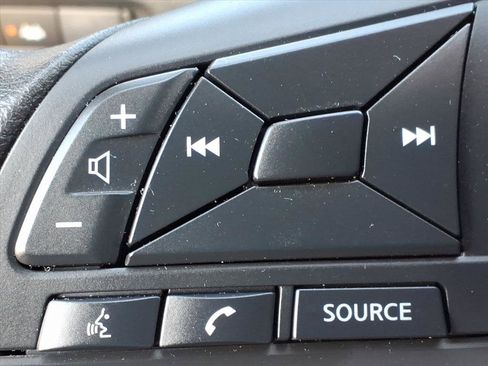 Used 2024 Nissan Versa S w/ S Plus Package image 28