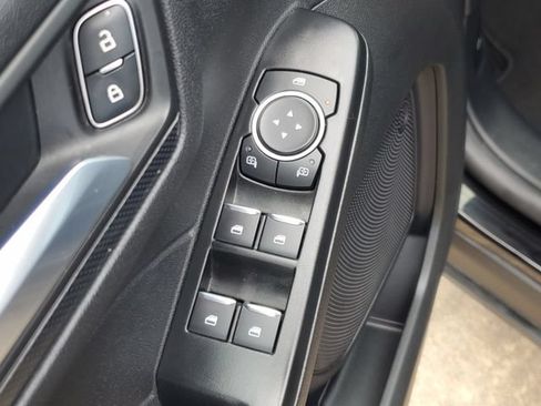 Used 2025 Ford Escape ST-Line FWD image 16