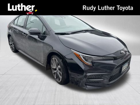 Used 2022 Toyota Corolla SE image 1