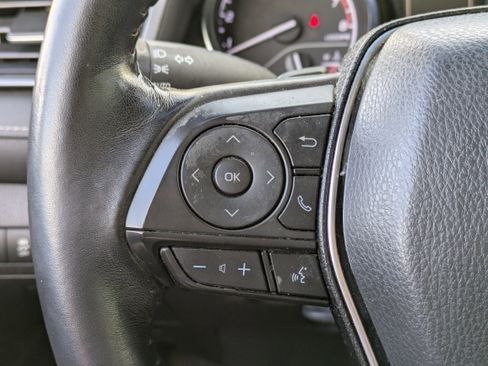 Used 2019 Toyota Camry LE image 22