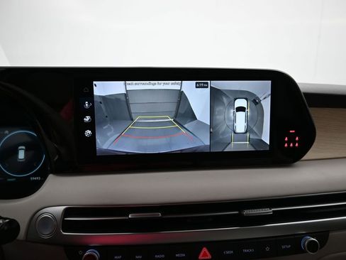 Used 2024 Hyundai Palisade Limited image 19