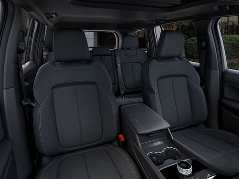 New 2025 Jeep Grand Cherokee Laredo image 16