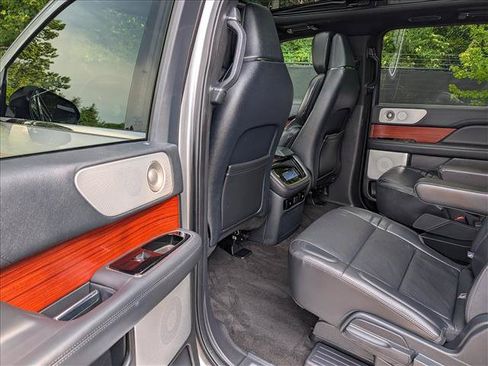 Used 2024 Lincoln Navigator L Reserve AWD/4WD image 29