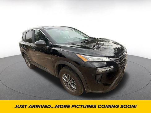 Used 2026 Nissan Rogue SV FWD image 1