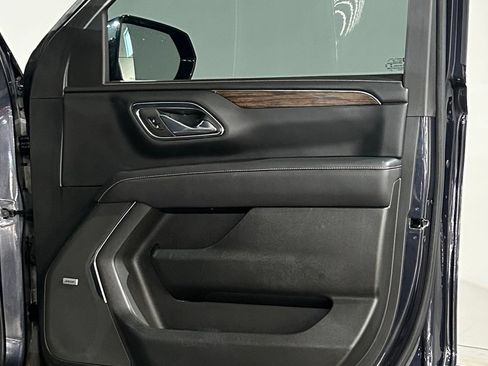 Used 2023 Chevrolet Suburban Premier AWD/4WD image 47