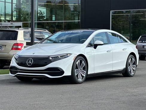 Certified 2022 Mercedes-Benz EQS 450+ 450 image 8