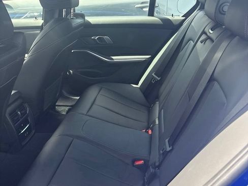 Used 2023 BMW 330i Sedan w/ M Sport Package RWD image 5
