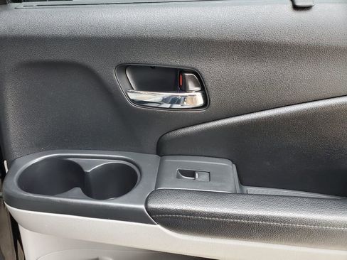 Used 2016 Honda Pilot Touring image 40