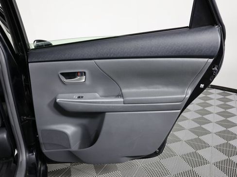 Used 2014 Toyota Prius V Two image 18