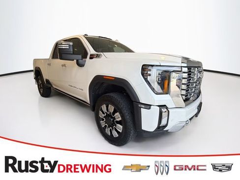 Used 2025 GMC Sierra 3500 Denali w/ Denali Reserve Package AWD/4WD image 1