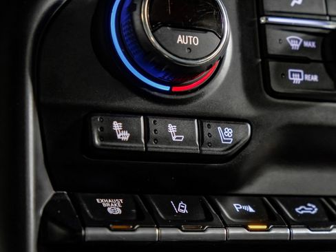 Used 2021 Chevrolet Silverado 2500 LTZ w/ LTZ Texas Edition image 29