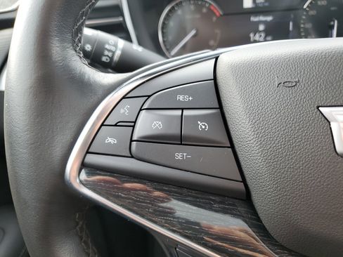 Certified 2022 Cadillac XT5 Premium Luxury image 17