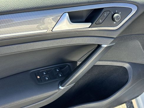 Used 2019 Volkswagen Golf Alltrack SE AWD/4WD image 15