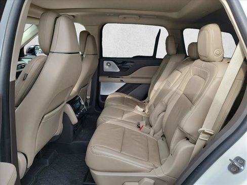 Used 2020 Lincoln Aviator Reserve w/ Equipment Group 202A AWD/4WD image 14