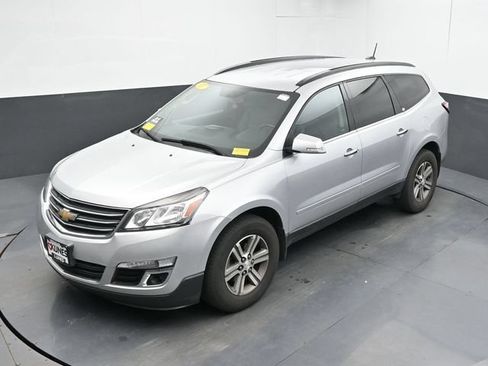 Used 2017 Chevrolet Traverse LT AWD/4WD image 16