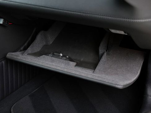 Used 2002 BMW Z8 image 55