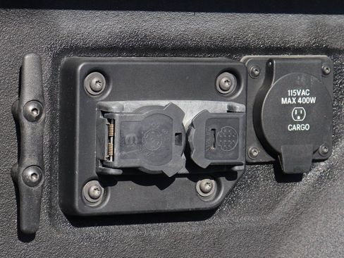 Used 2022 RAM 2500 Limited w/ Night Edition image 11