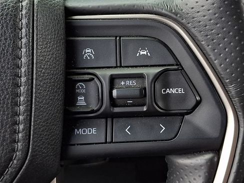 Used 2025 Toyota 4Runner TRD Off-Road AWD/4WD image 21
