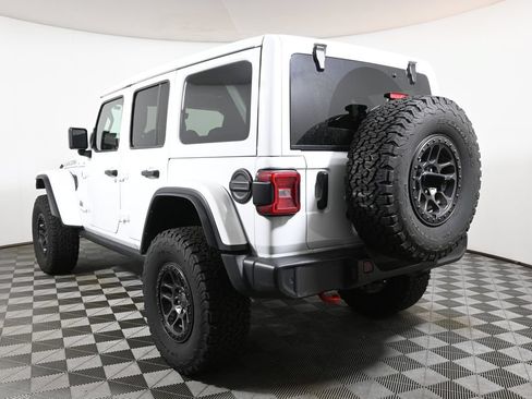 Used 2022 Jeep Wrangler Unlimited Rubicon w/ Xtreme Recon 35" Tire Package AWD/4WD image 9