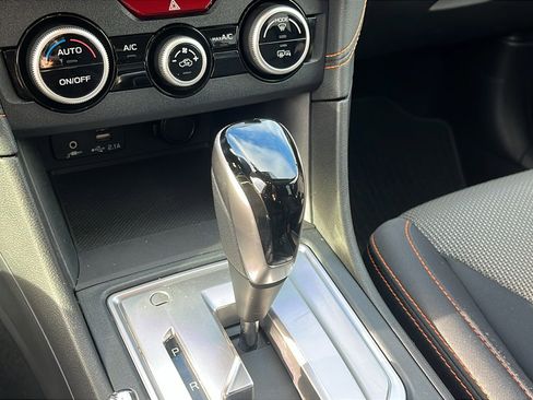 Used 2020 Subaru Crosstrek 2.0i Premium image 17