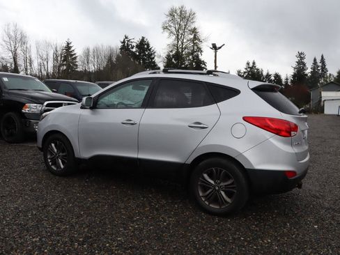 Used 2014 Hyundai Tucson SE image 3