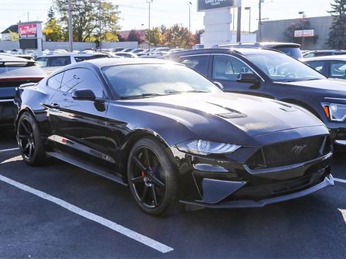 Used 2019 Ford Mustang GT w/ Equipment Group 301A image 6
