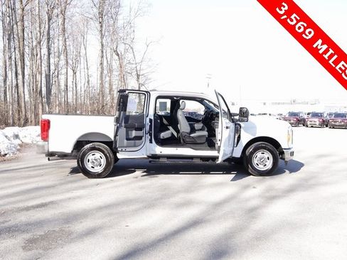 Used 2023 Ford F250 XL w/ XL Chrome Package image 14
