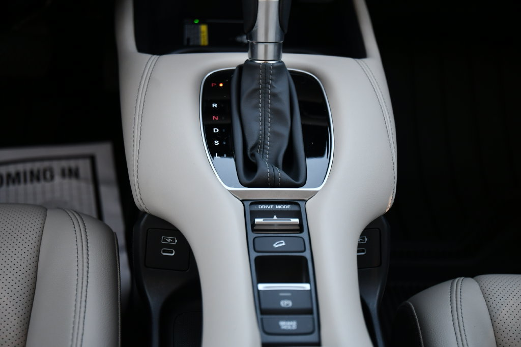 Used 2025 Honda HR-V EX-L image 31