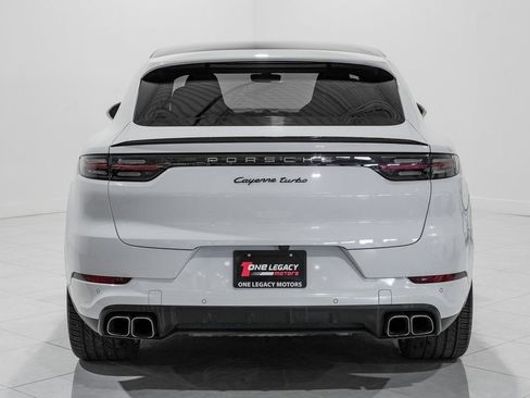 Used 2020 Porsche Cayenne Turbo AWD/4WD image 10