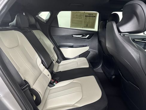 Used 2024 Kia EV6 GT-Line w/ GT-Line White Seat Package RWD image 26