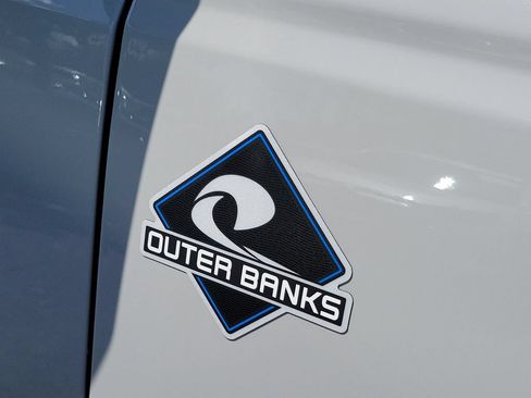 Used 2026 Ford Bronco Outer Banks AWD/4WD image 11