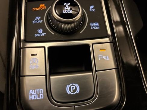 Certified 2023 Kia Telluride S w/ S Sunroof Package AWD/4WD image 20