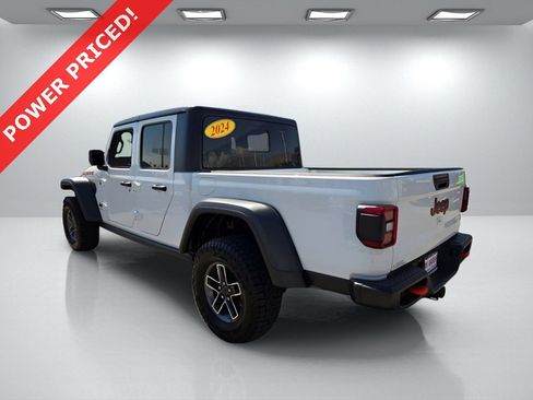 Used 2024 Jeep Gladiator Mojave image 4