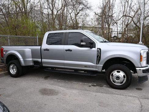 Used 2024 Ford F350 XL image 4