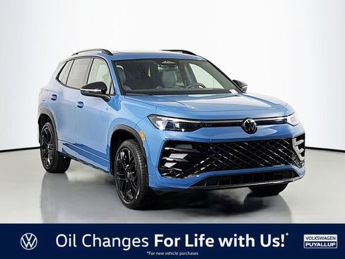 New 2026 Volkswagen Tiguan SE R-Line image 1