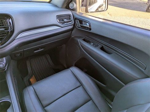 Used 2024 Dodge Durango GT image 20